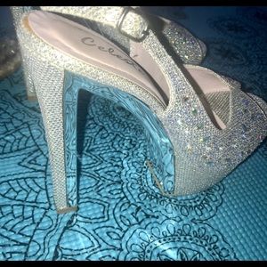 🦋 High heels 👠  ✨ ⭐️6”